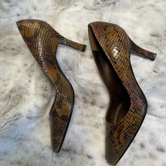 Stuart Weitzman Vintage Suave Wood Snakeskin Size 5.5 - Picture 3 of 11